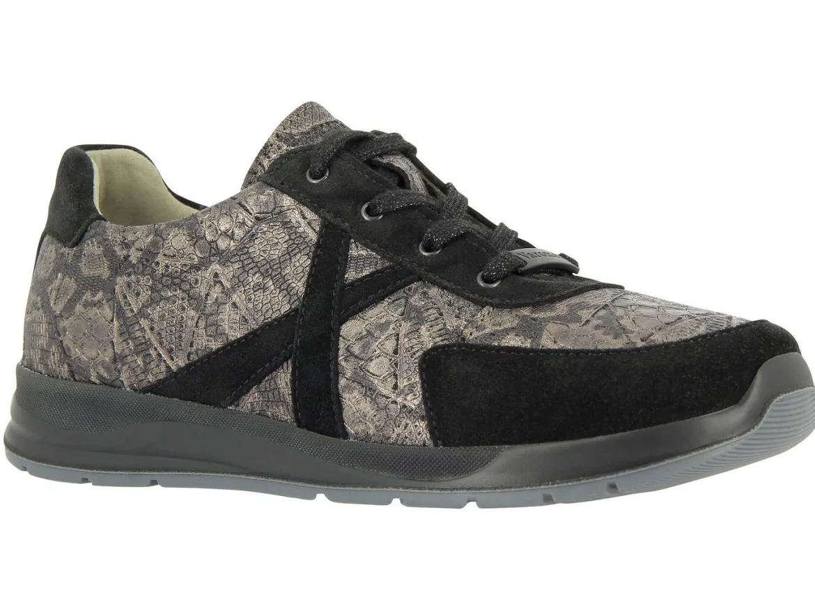 Schnürschuh von Varomed in extraweiter Passform