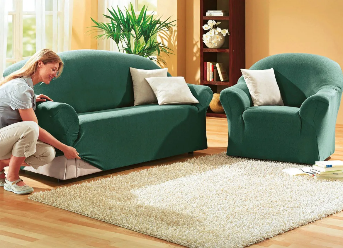 Schützende Stretchbezüge für Sessel und Sofa