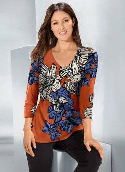 Shirt mit abgerundetem V-Ausschnitt