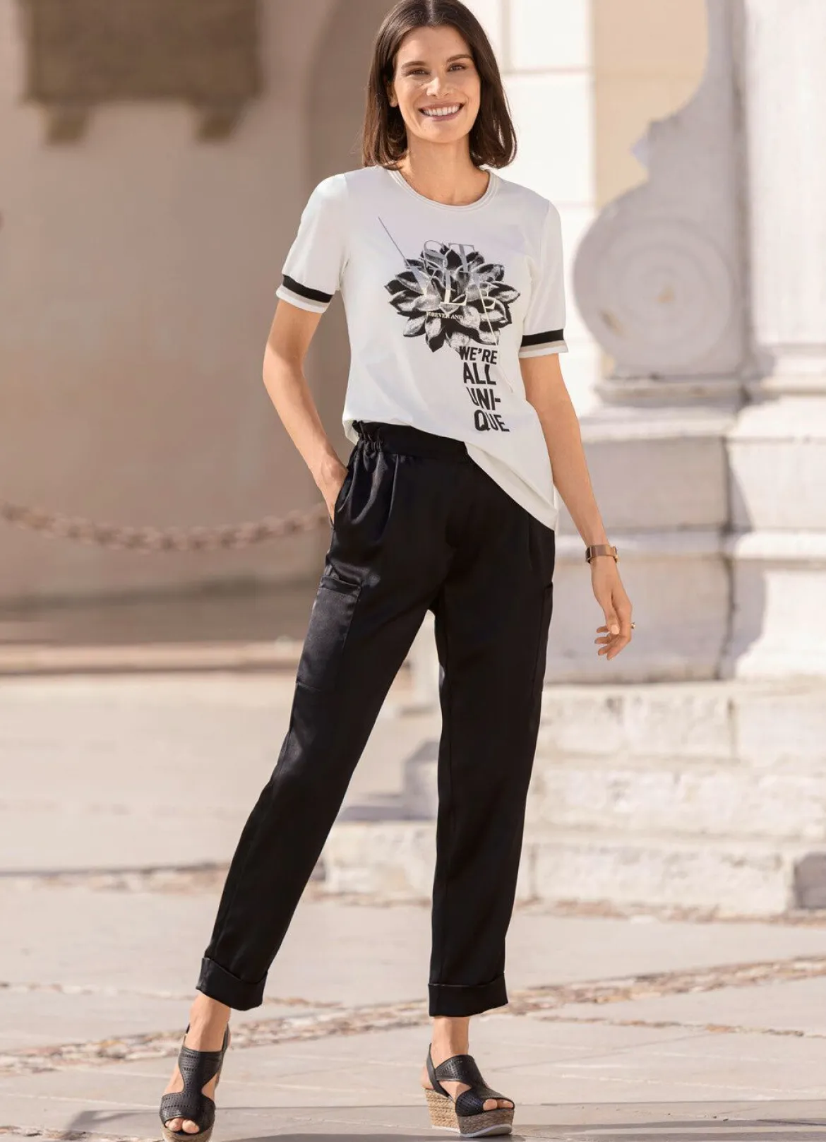 Shirt mit Flatlocknaht am Halsausschnitt