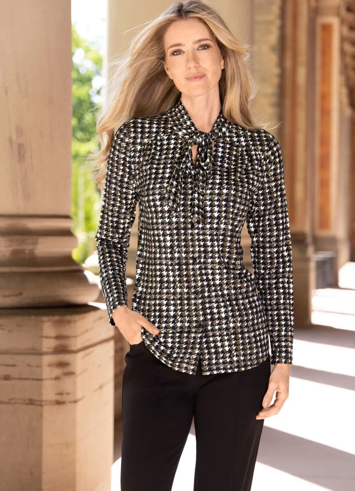 Shirtbluse mit Hahnentrittmuster