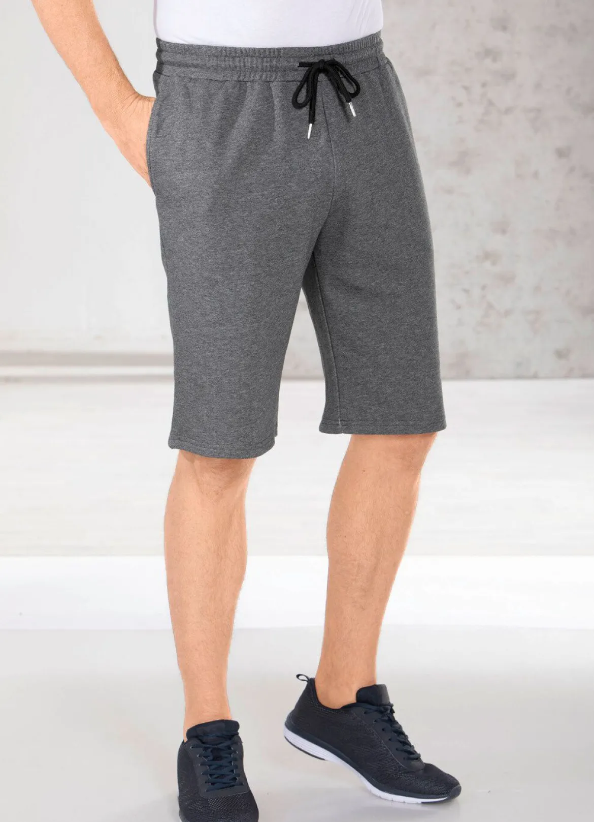 Shorts in 4 Farben
