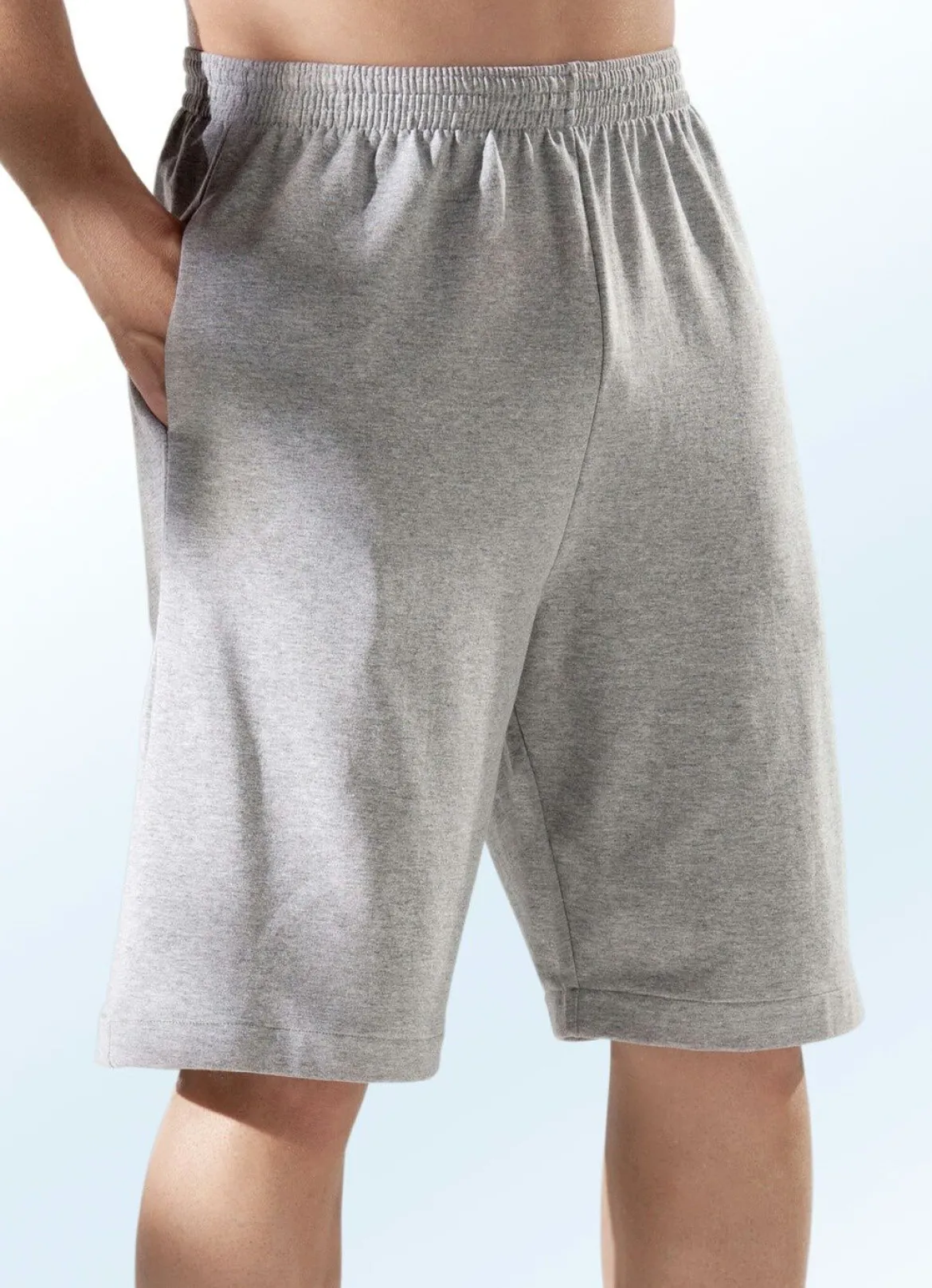 Shorts in 4 Farben