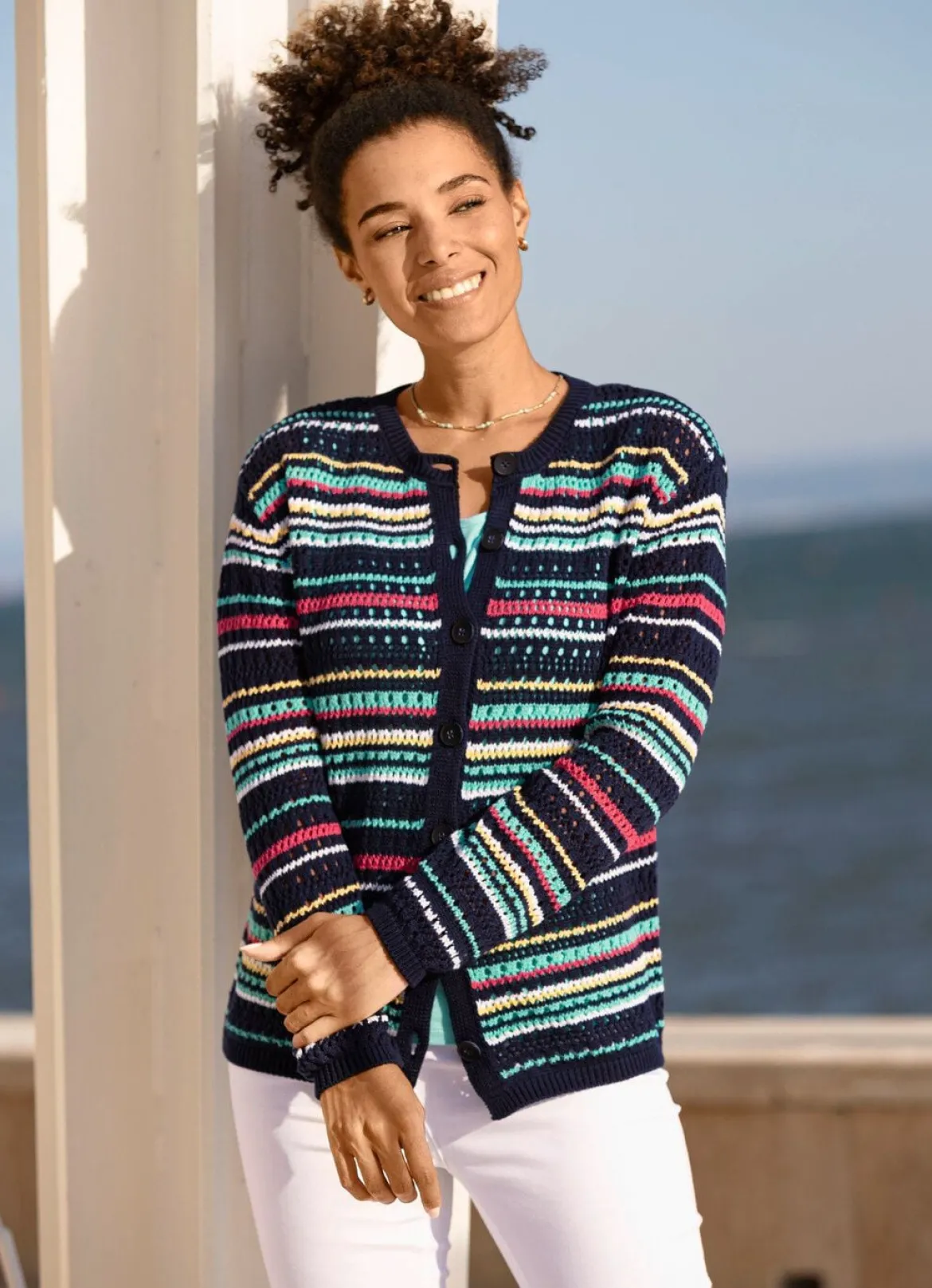 Strickjacke in Ringeldessin