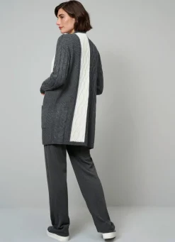 Strickjacke in Strukturmix