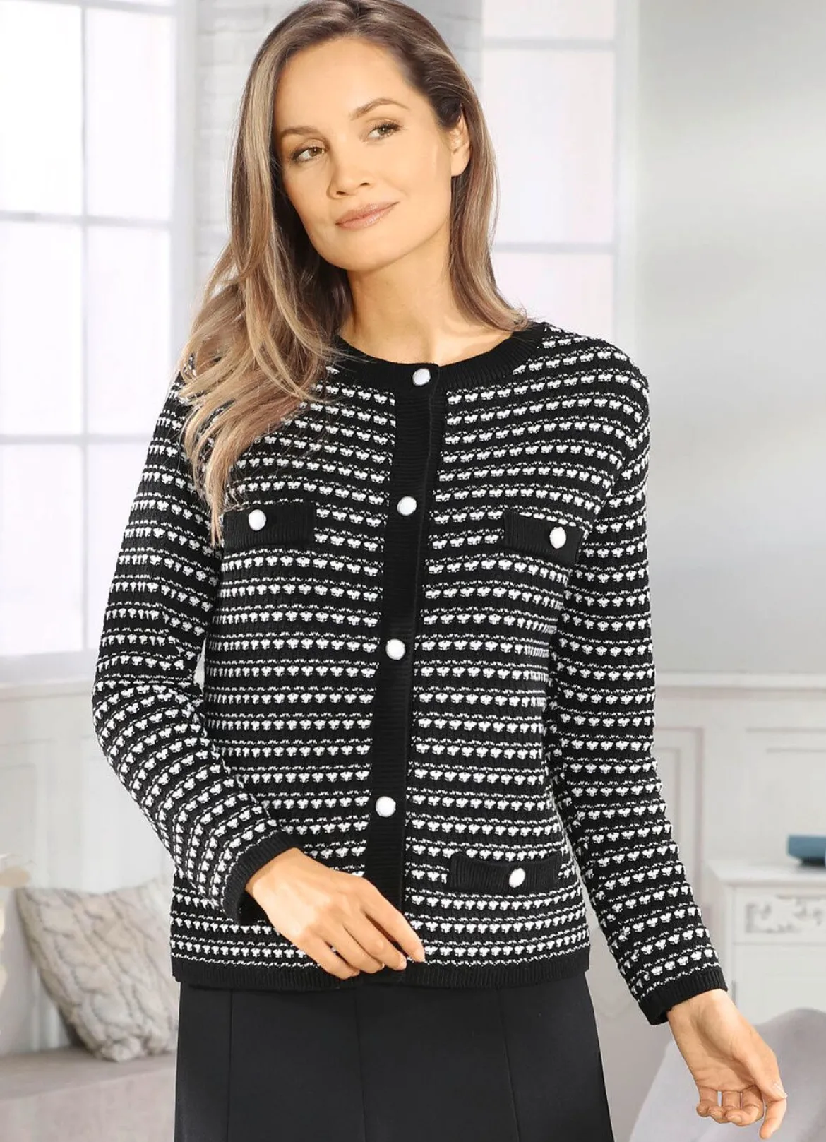 Strickjacke mit aufwendigem Strukturmix