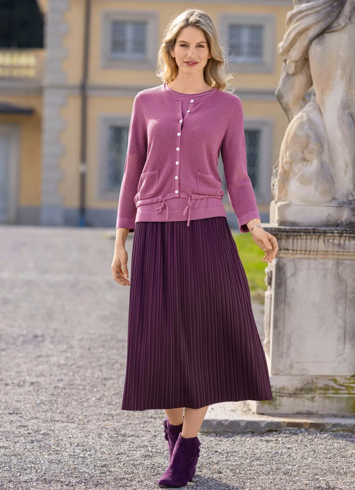 Strickjacke mit Bindebänder