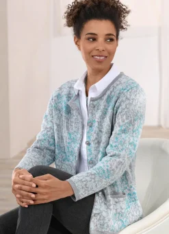 Strickjacke mit dekorativen Knöpfen