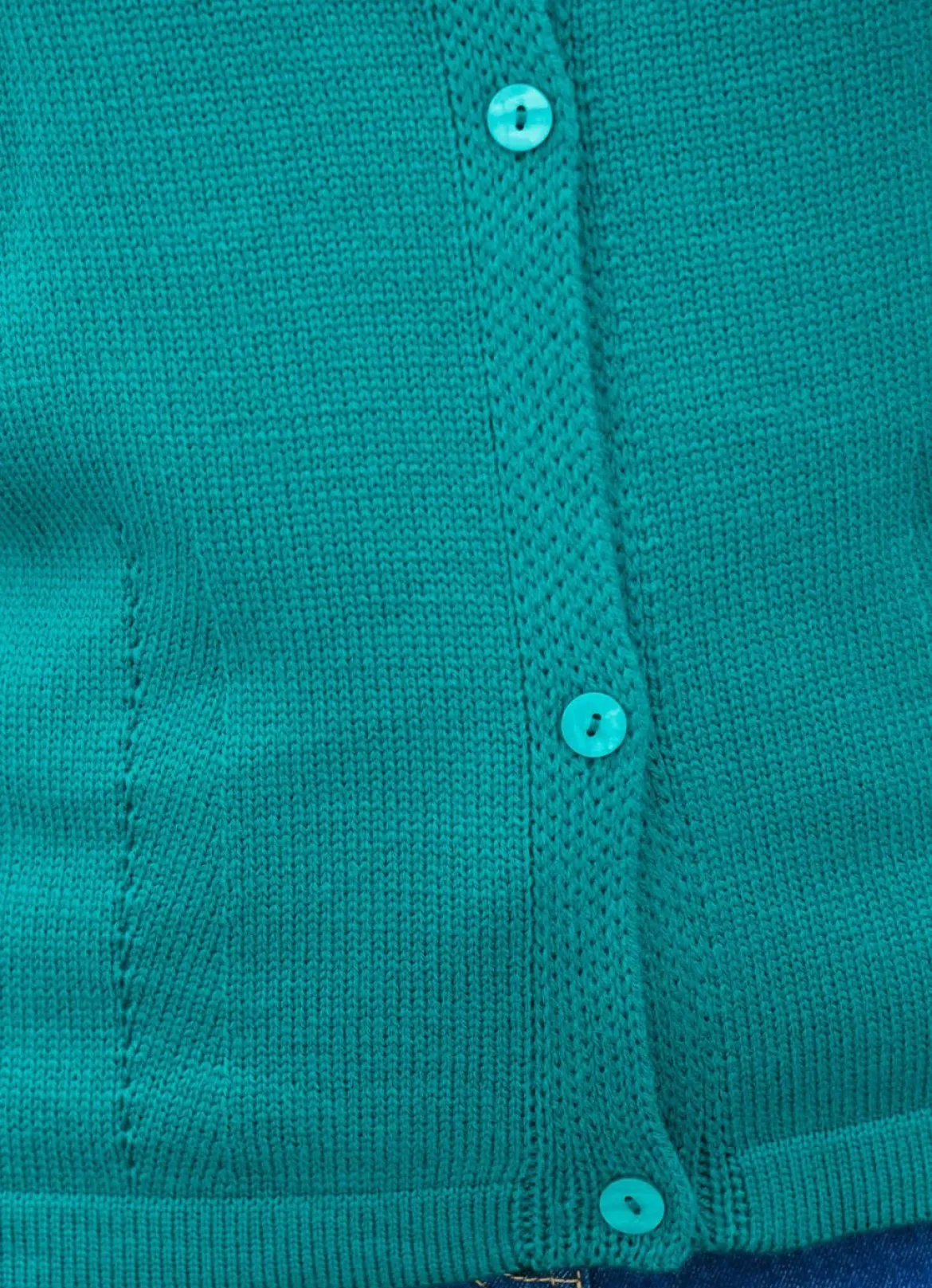 Strickjacke mit Raffungen