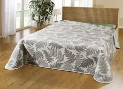 Tagesdecke mit naturnahen Blättermotiven