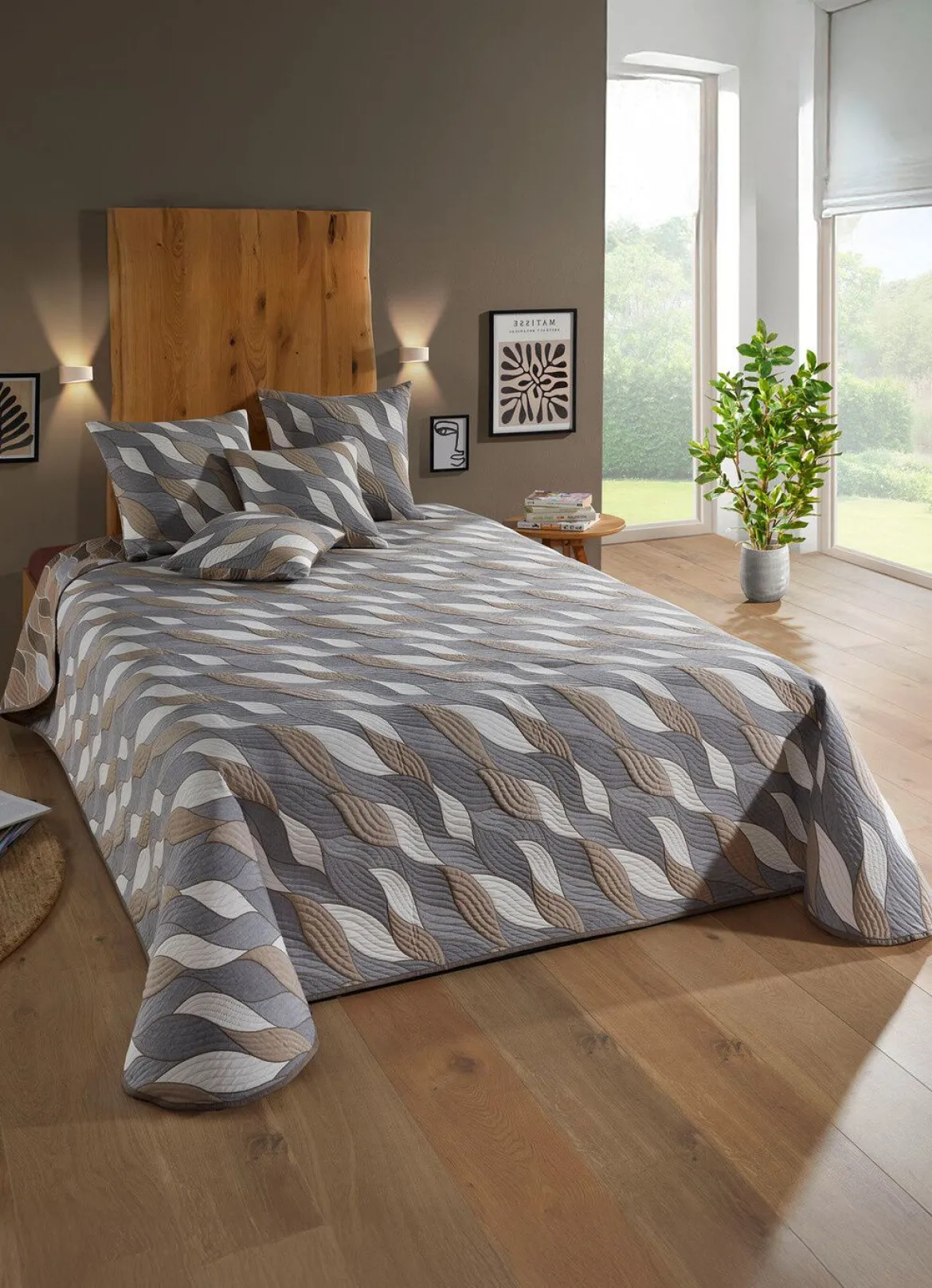 Tagesdecke und Kissenbezüge in Jacquard-Qualität