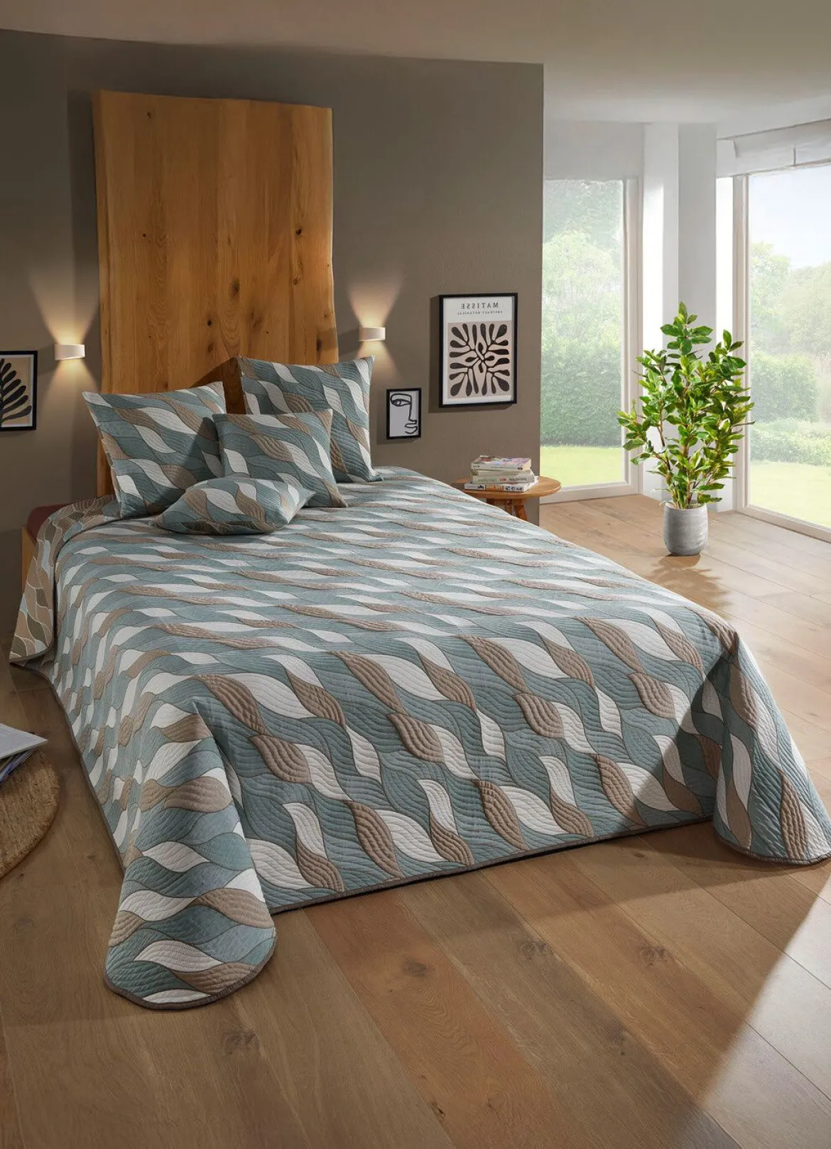 Tagesdecke und Kissenbezüge in Jacquard-Qualität