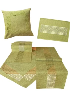 Tischdecke mit dekorativer Lochstanzung