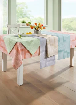 Tischdecke mit Fleckschutz-Ausrüstung