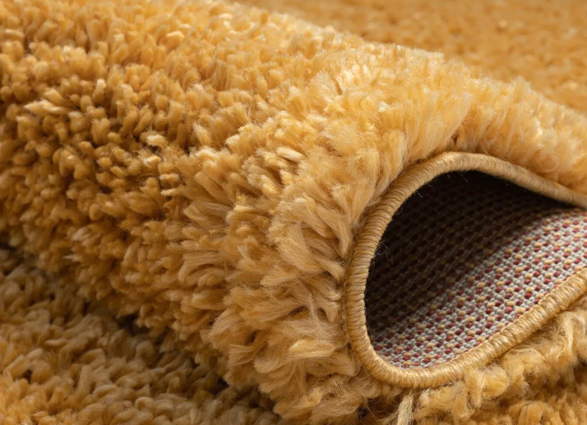 Traumhaft flauschige Brücken und Teppiche in Shaggy-Qualität