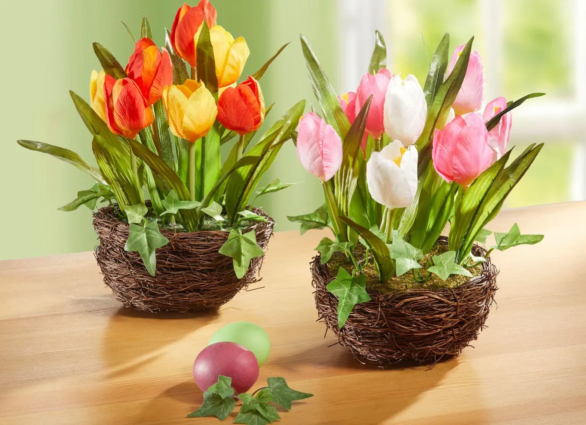 Tulpen im Weidekorb