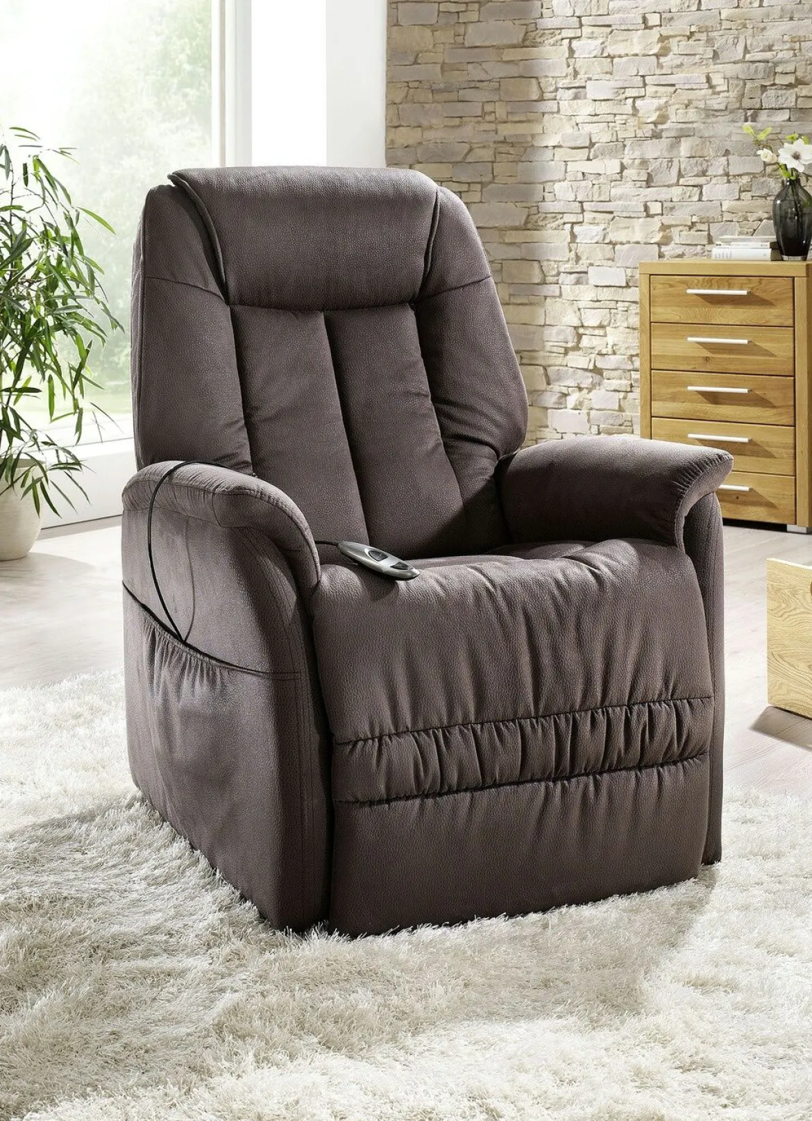 TV-Sessel mit Motor und Aufstehhilfe