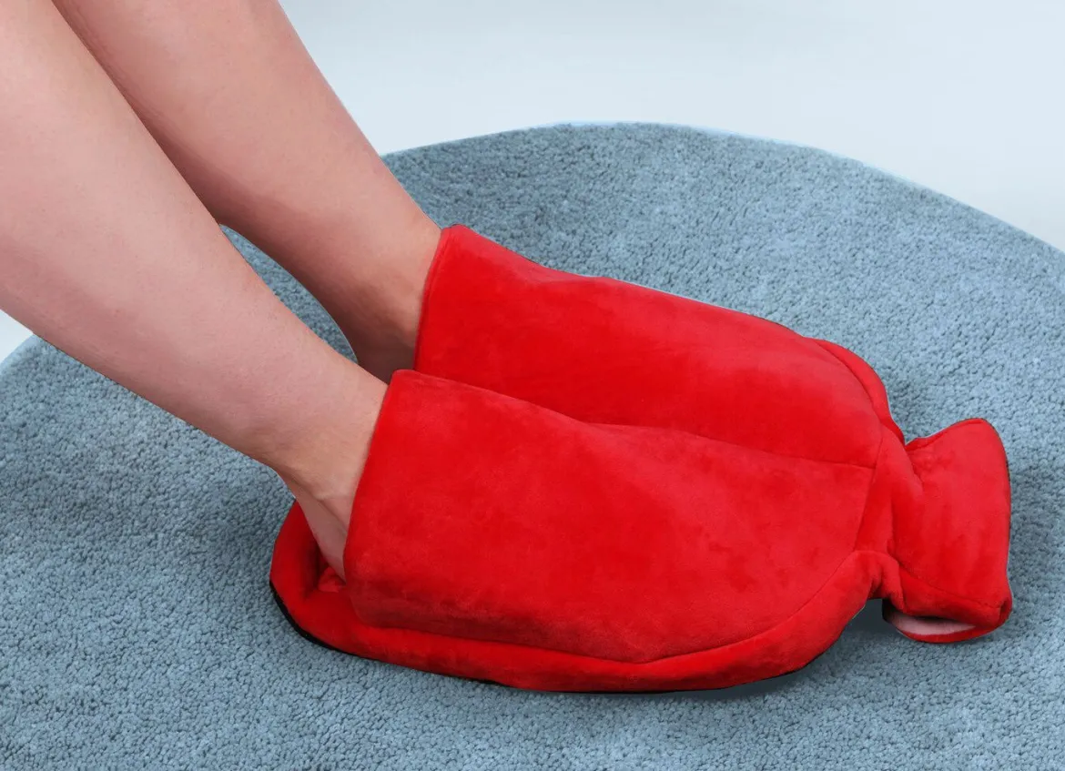 Vital Comfort Fuß-Wärmflasche mit sanftem Fleece-Bezug