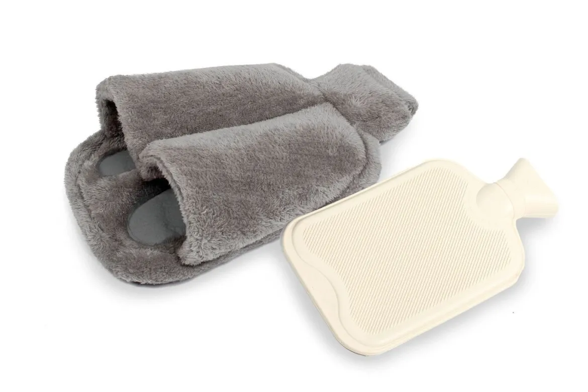 Vital Comfort Fuß-Wärmflasche mit sanftem Fleece-Bezug