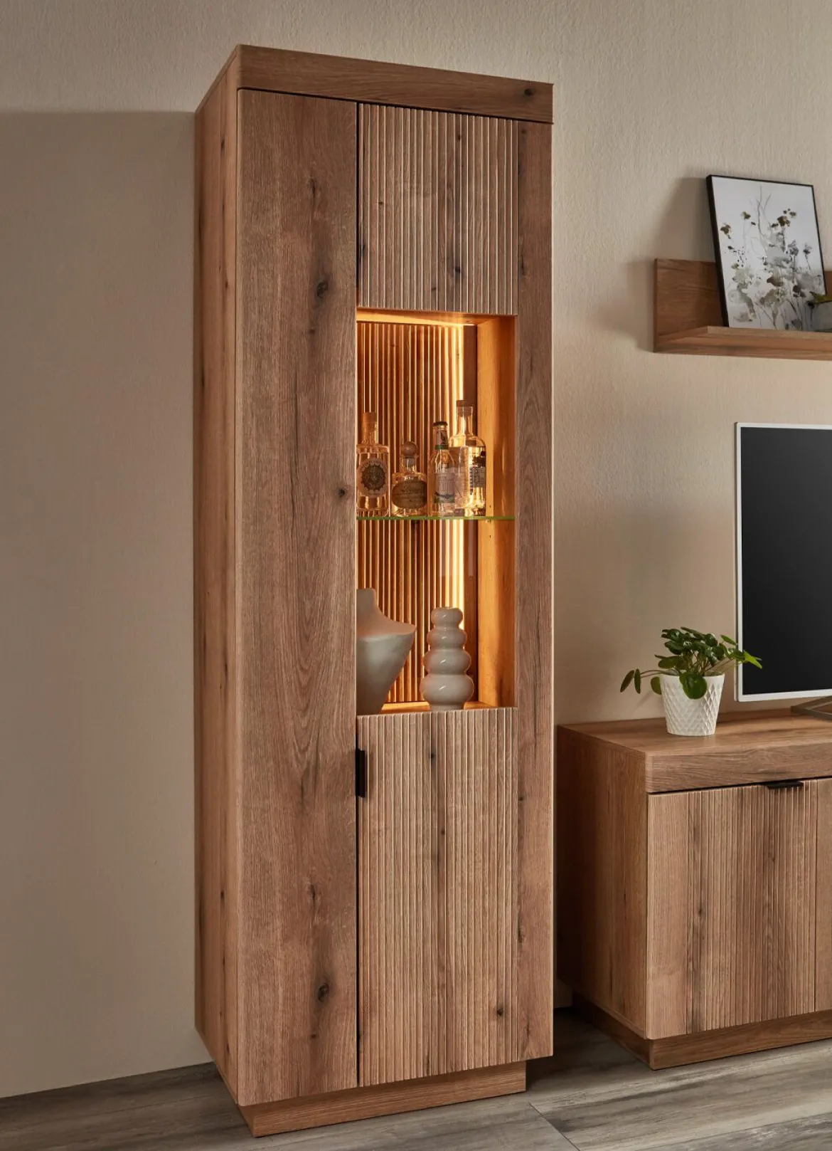 Vitrine, 2-türig, mit LED-Beleuchtung und Softclose