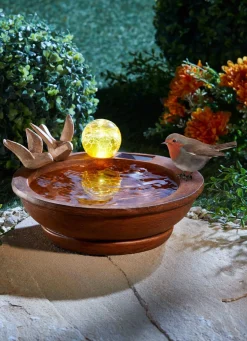 Vogeltränke mit Solarkugel