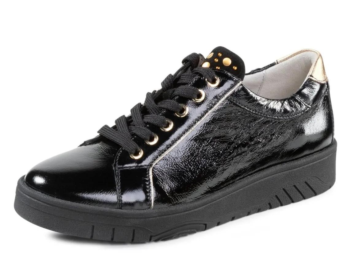Waldläufer Schnürschuh aus weichem Knautschlackleder
